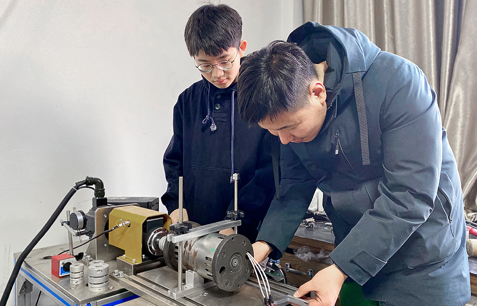 久久機電-技術研發 久久機電-技術研發